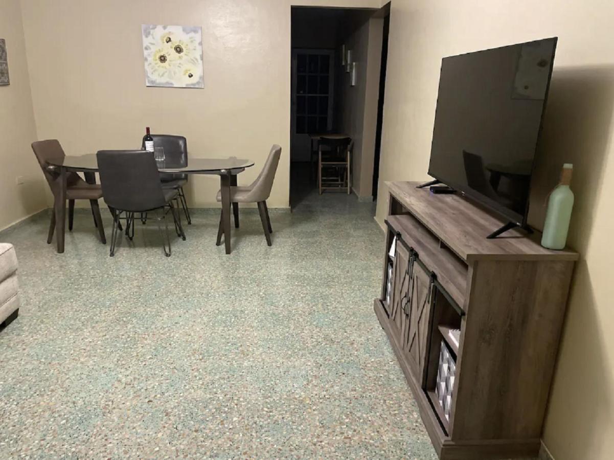 Bright 2Br In Aguadilla 7 Mins To Beaches 2Nd Floor Retreat Camaceyes Esterno foto